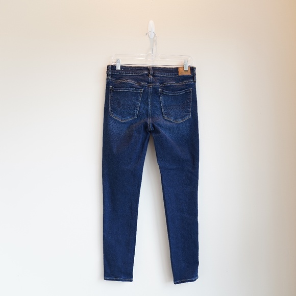 American Eagle Next Level- High-Waisted Jegging - Picture 4 of 4